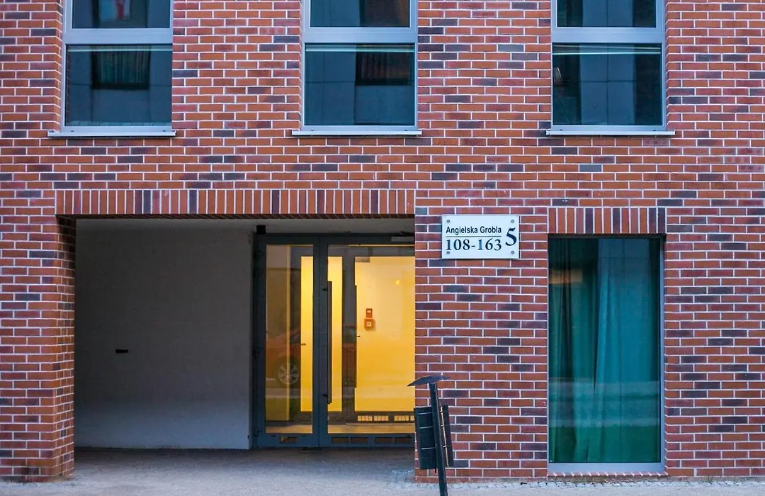 Euro Riverside Luxury Apartment 2-1