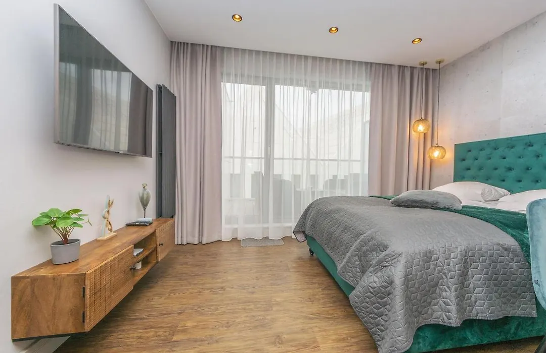 Flatbook - City Center Apartments Granaria With Parking-1