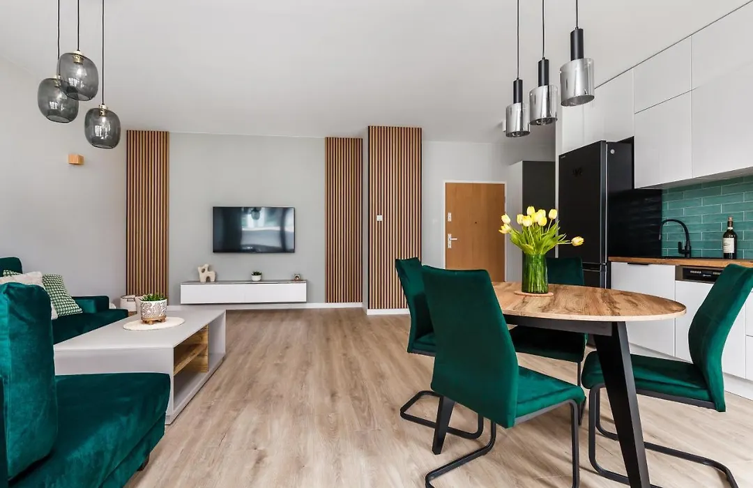 Uroczy ,,Bursztynowy ,, apartament blisko plaży , parking w cenie-1