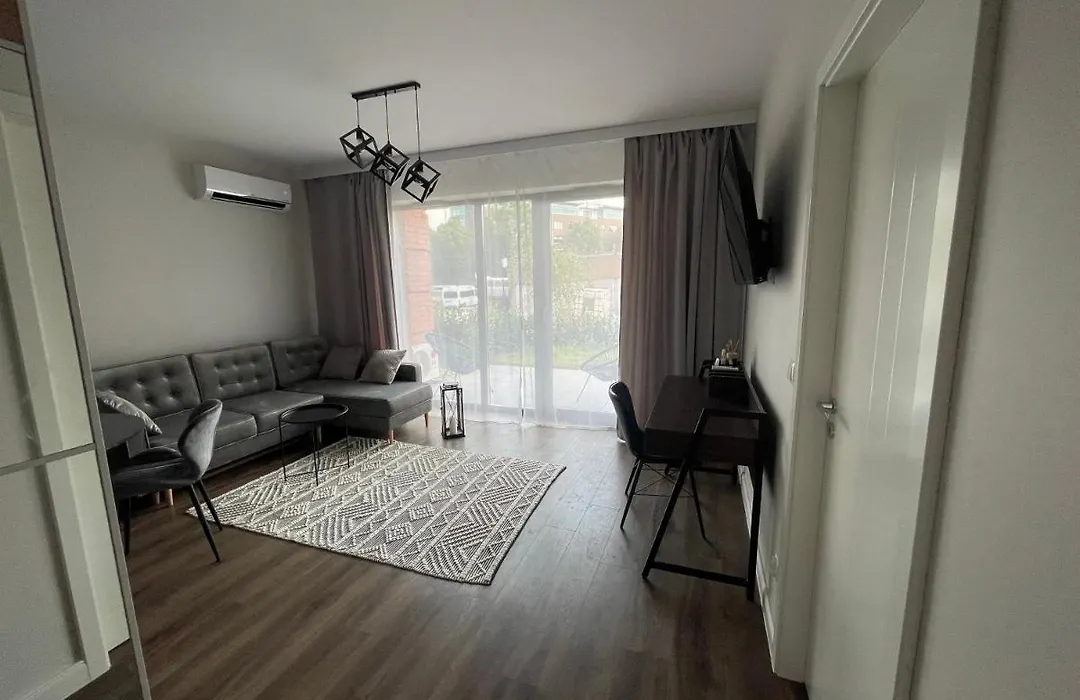 Garden Apartment In Scala-1