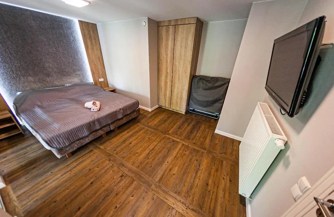 Euro Apartments Szafarnia Delux-1