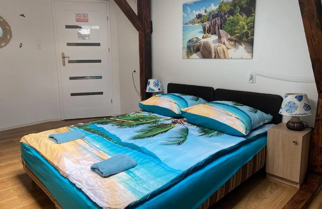Sea World Apartments Mansarda-1