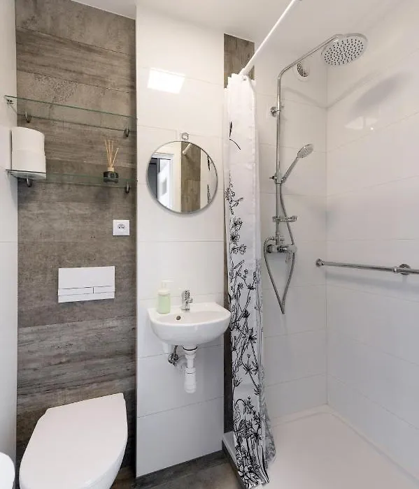 INITIUM rooms - Apartament - Tysiąclecia 23B-1