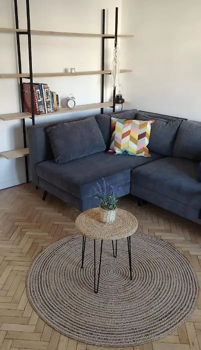 Signe Home-1