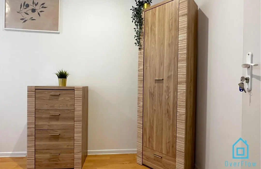 Leaf Room - 20 Minutes To Gdansk Old Town & Seaside-1