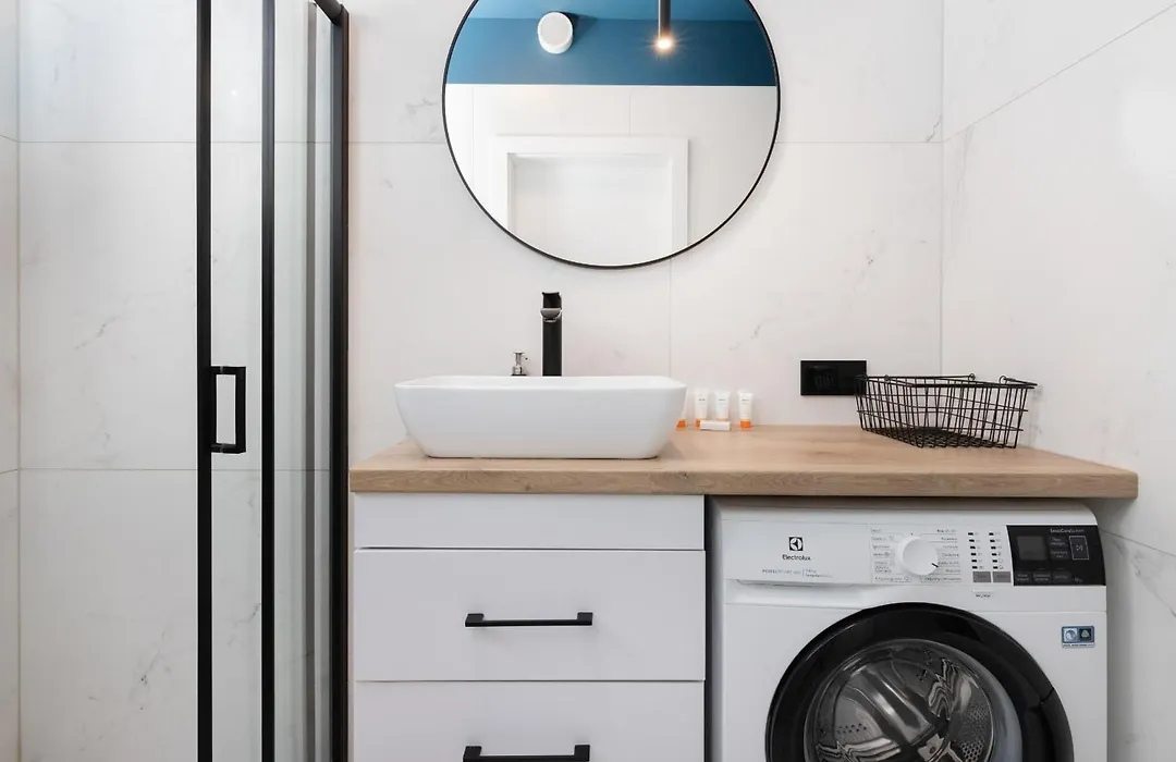 Studio Fahrenheit In Central Gdansk By Noclegi Renters-1