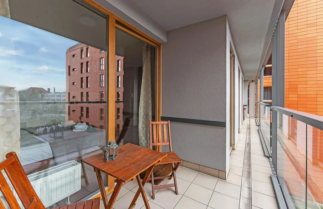 Flatbook - City Center Apartments Dwie Motławy-1
