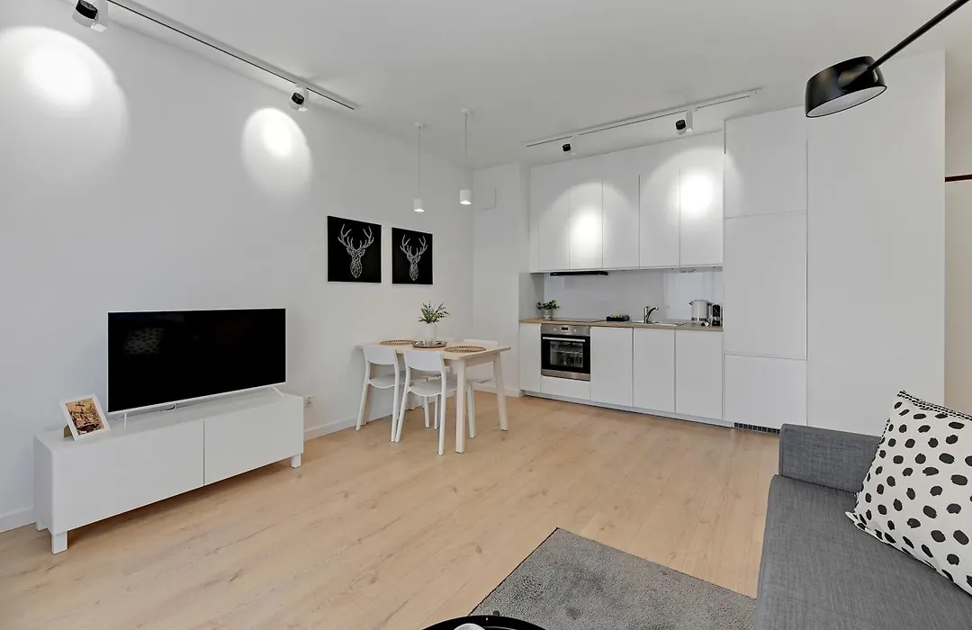Mila Baltica Seaside, Sauna, Gym & Parking By Downtown Apartments-1