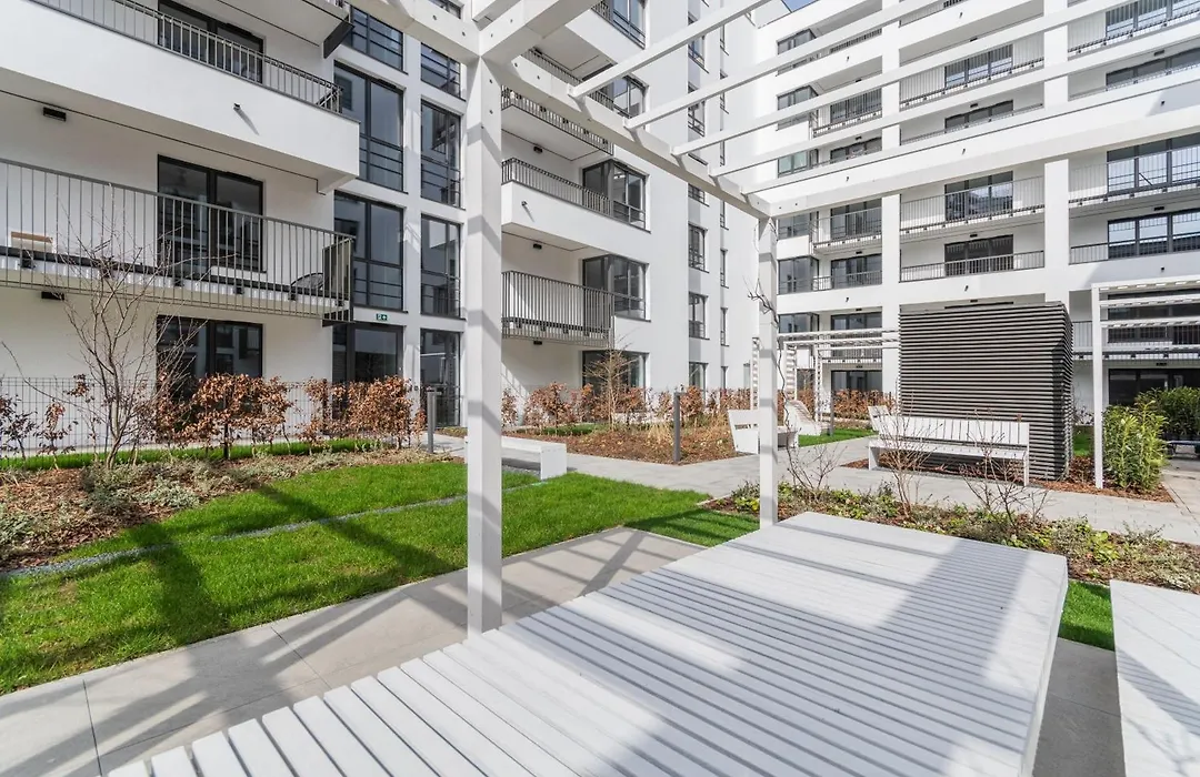 Doki Studio Stocznia by Grand Apartments-1