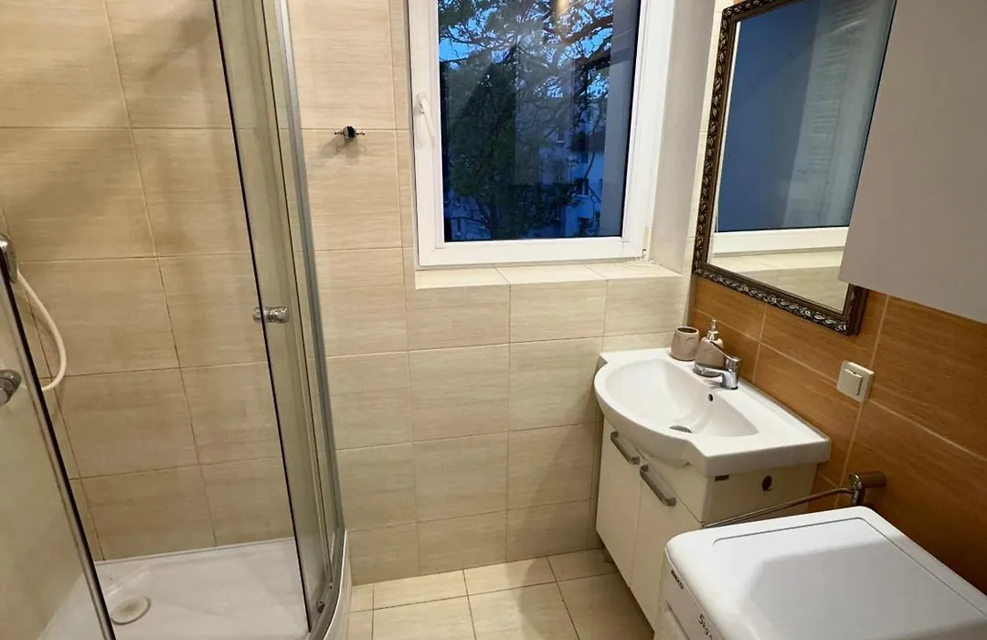 Cozy Apartment Wrzeszcz free parking!-1