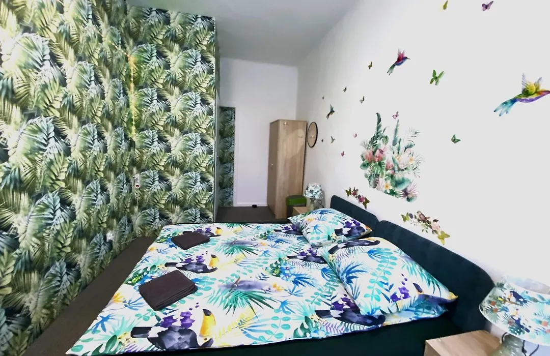 Jungle Rooms-1