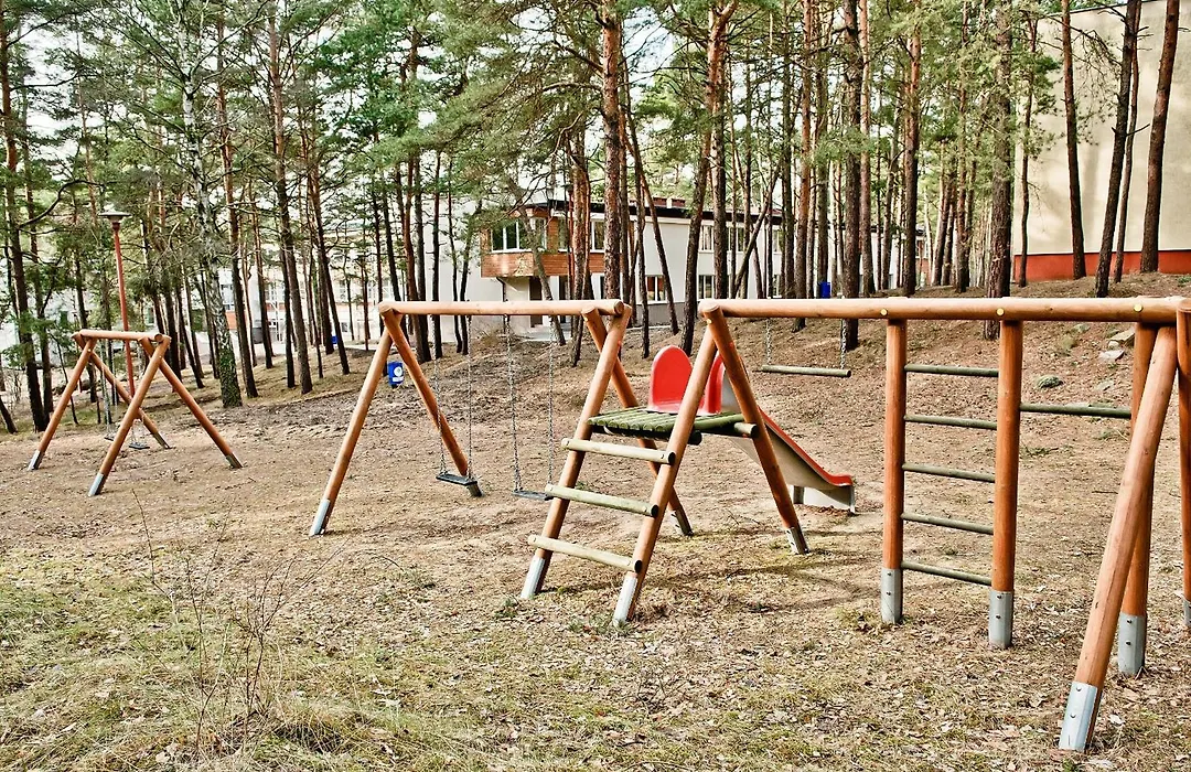 Ośrodek Wczasowy Bursztyn-1