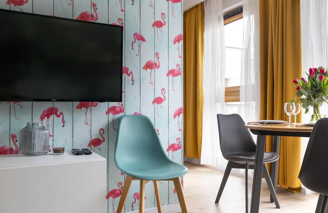 Glow Apartments - Flamenco Apartament Brzeźno-1
