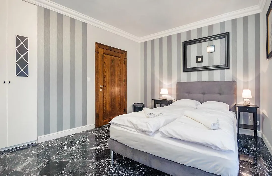 Heart Of Oldtown Apartment-1