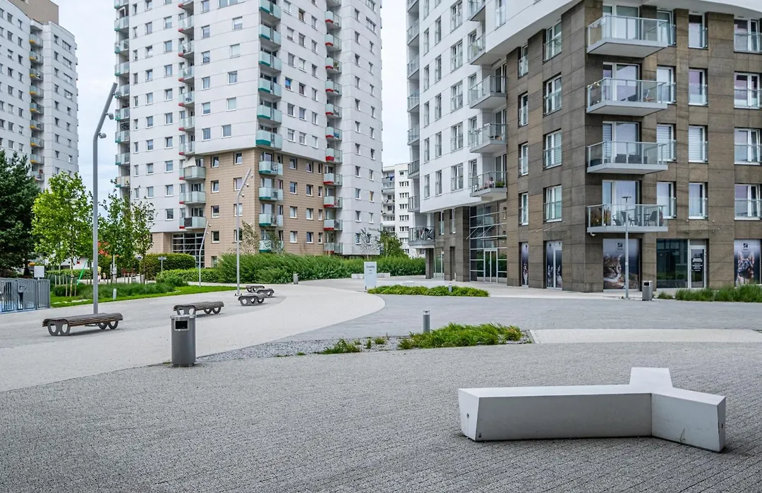Lily Apart - Studio Close To City Centre And Airport-1