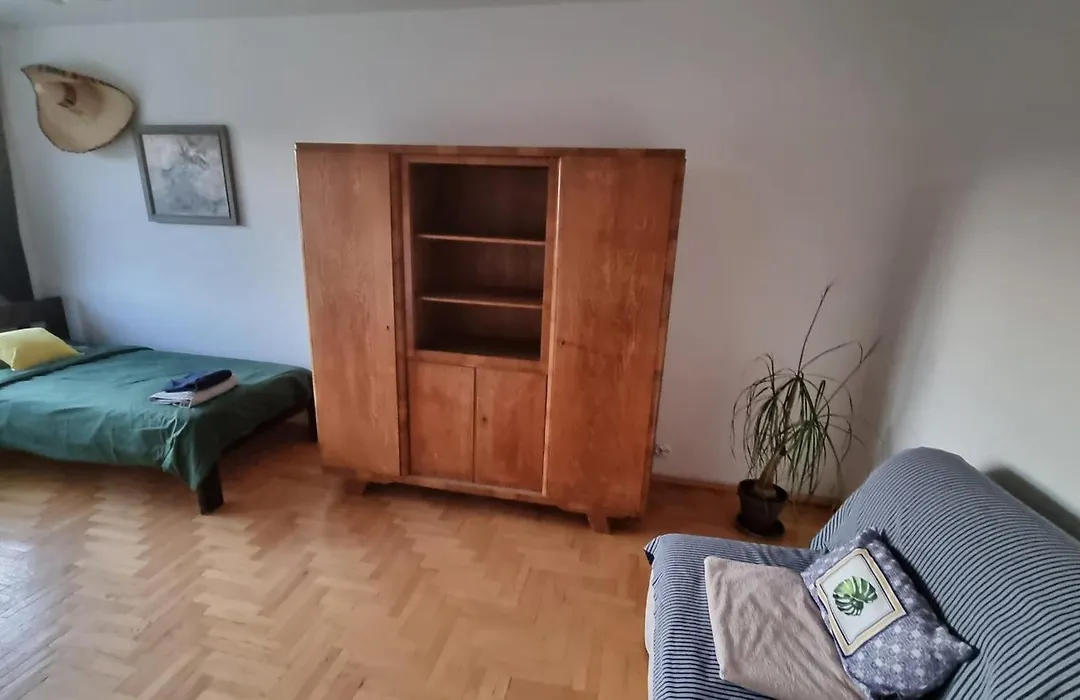 Roomsy Kolobrzeska-1