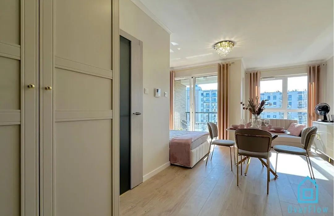 Laura Apartment With Sauna & Gym, 5 Min To Baltic Sea & Polsat Plus Arena-1