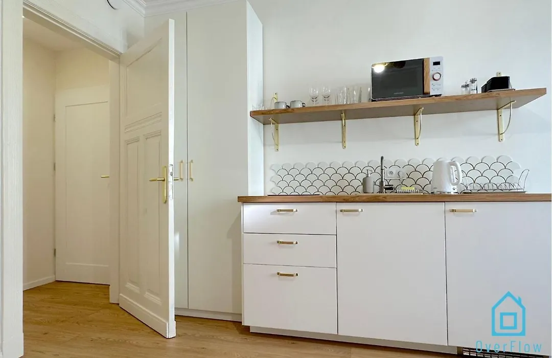 Seredino Green Apartment- Modern Comfort In A Quiet Location, 5 Minutes To Gdansk Old Town & Seaside-1