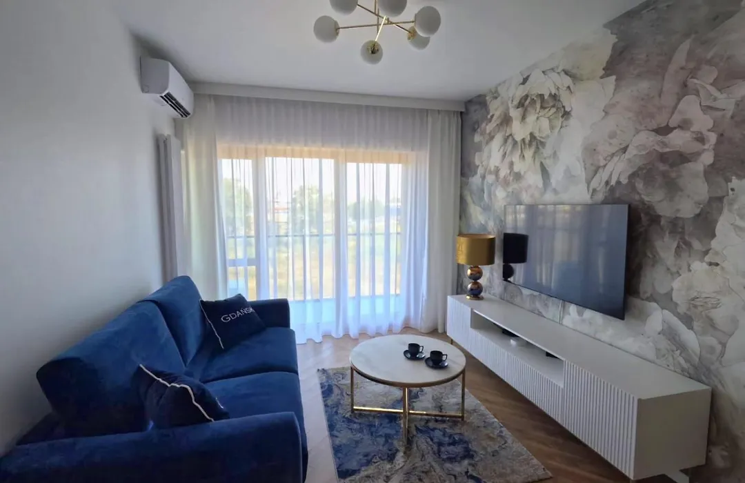 Golden River Apartament-1
