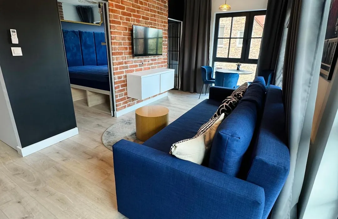 River View Downtown Apartment With Balcony-1