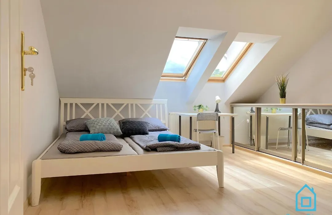 Teddy Bear Room - 10 Min To Old Town Gdansk,Pkp & Shopping Mall-1