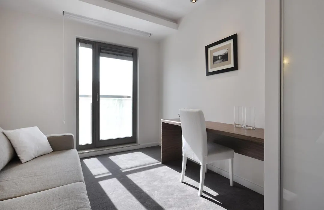 Gdansk Old Town Waterlane By Noclegi Renters-1