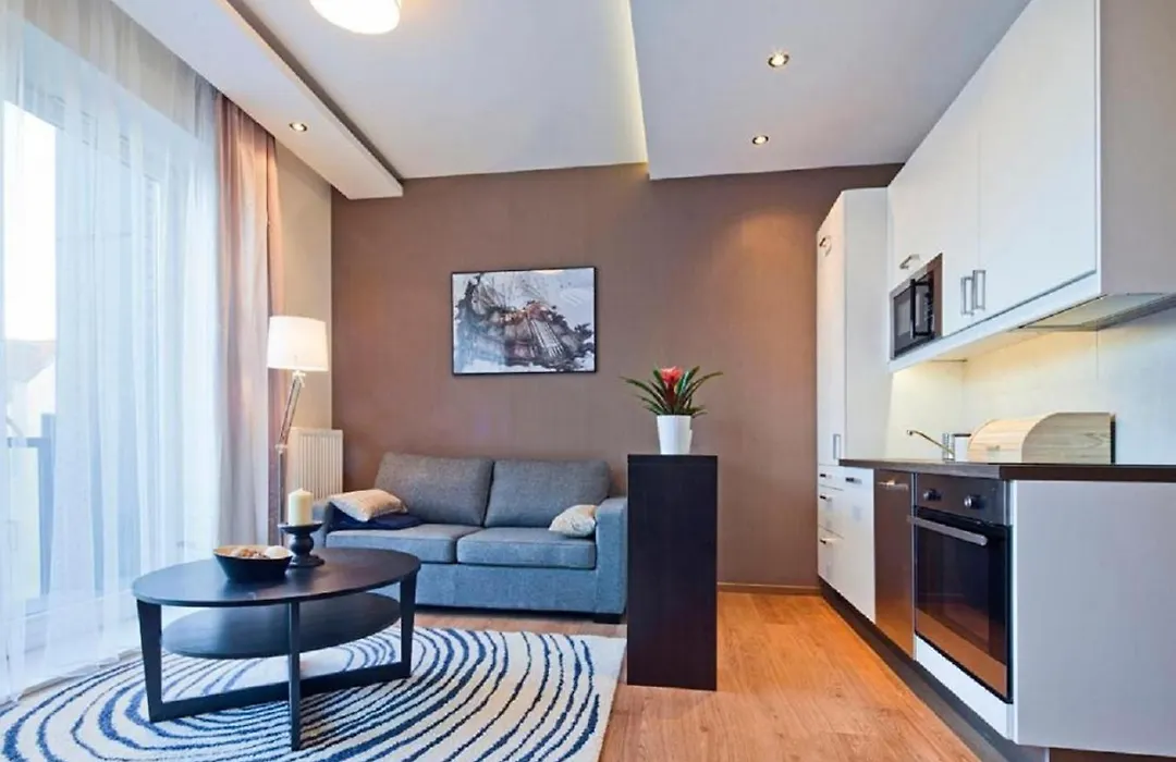 Old Town Tandeta & By Noclegi Renters-1