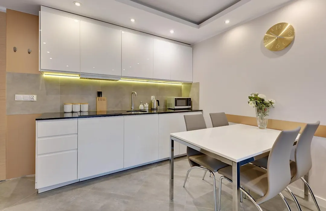 Flatbook Apartments Waterlane Island Spa With Riverview-1