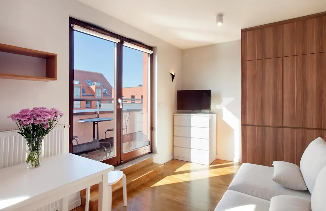 Marine Studio With Balcony And Parking By Tyzenhauz-1