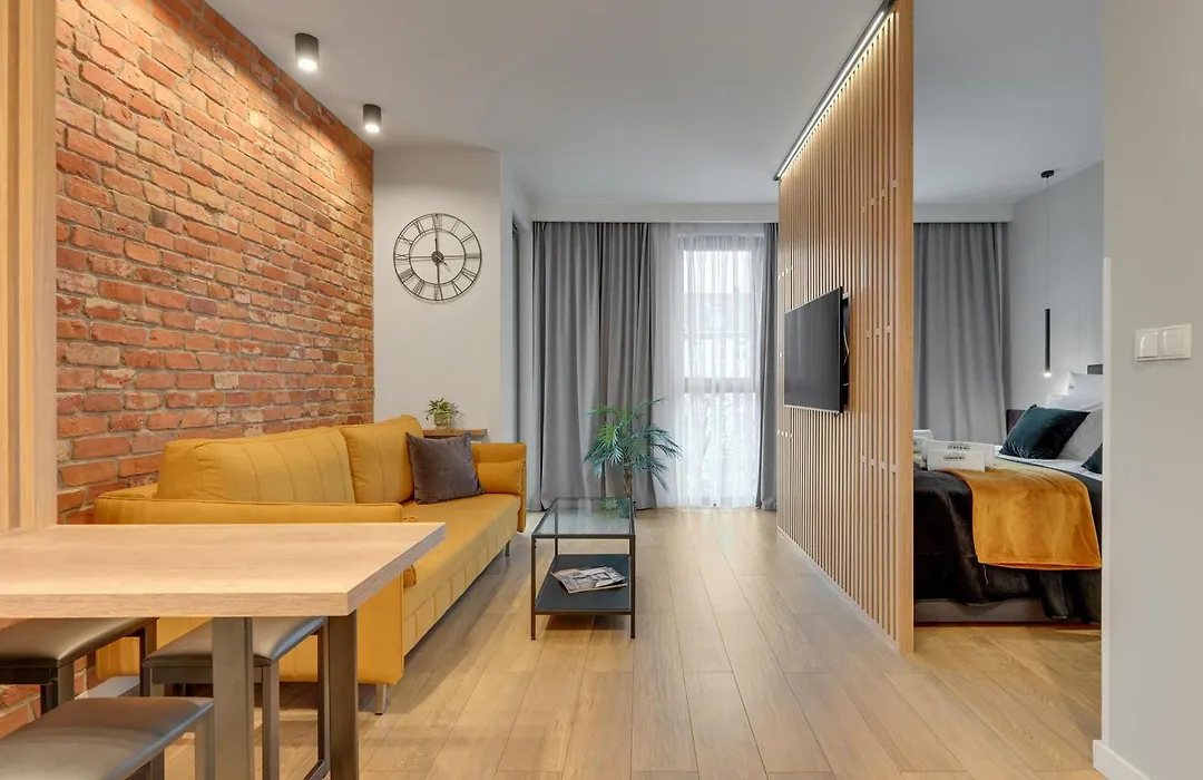 City Center Garden Gates Apartments & Free Parking By Downtown Apartments-1