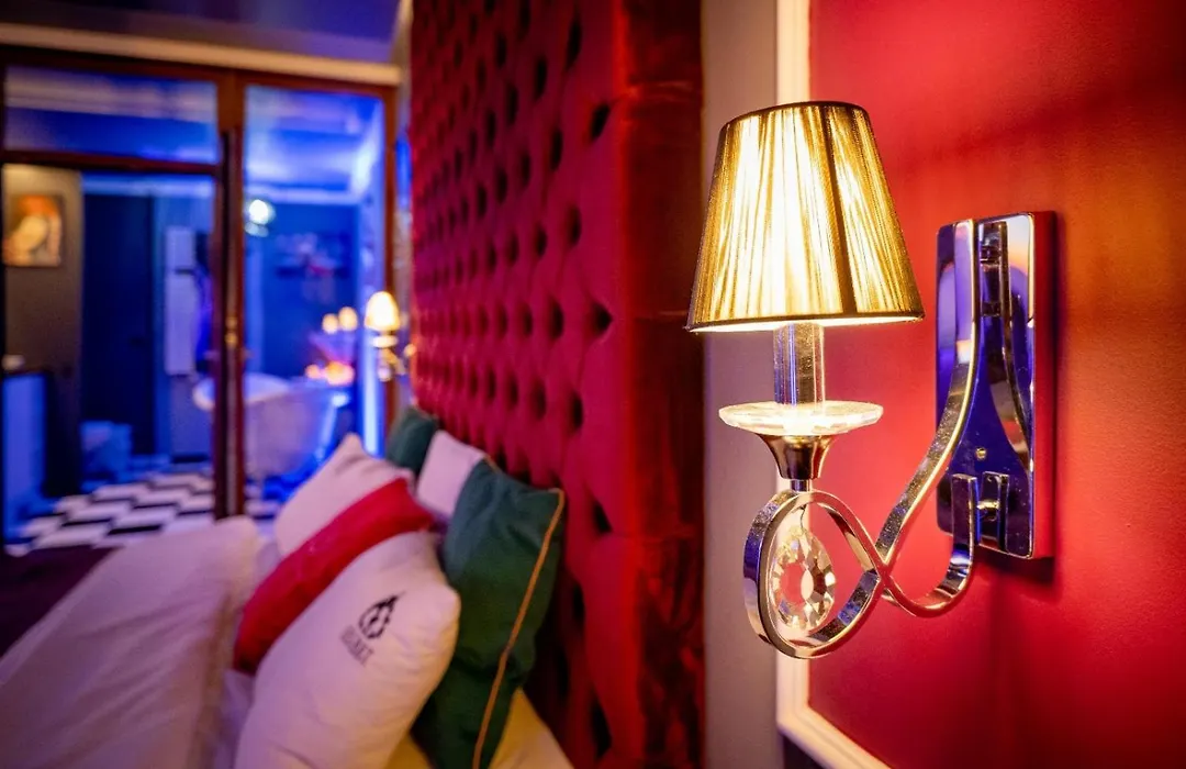 Grey Champagne Spa By Secret Apartament-1