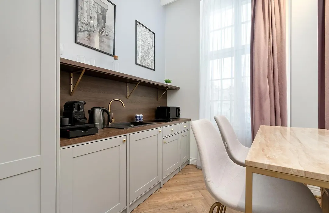 The Heart Of Old Town Gdansk Apartments By Renters Prestige-1
