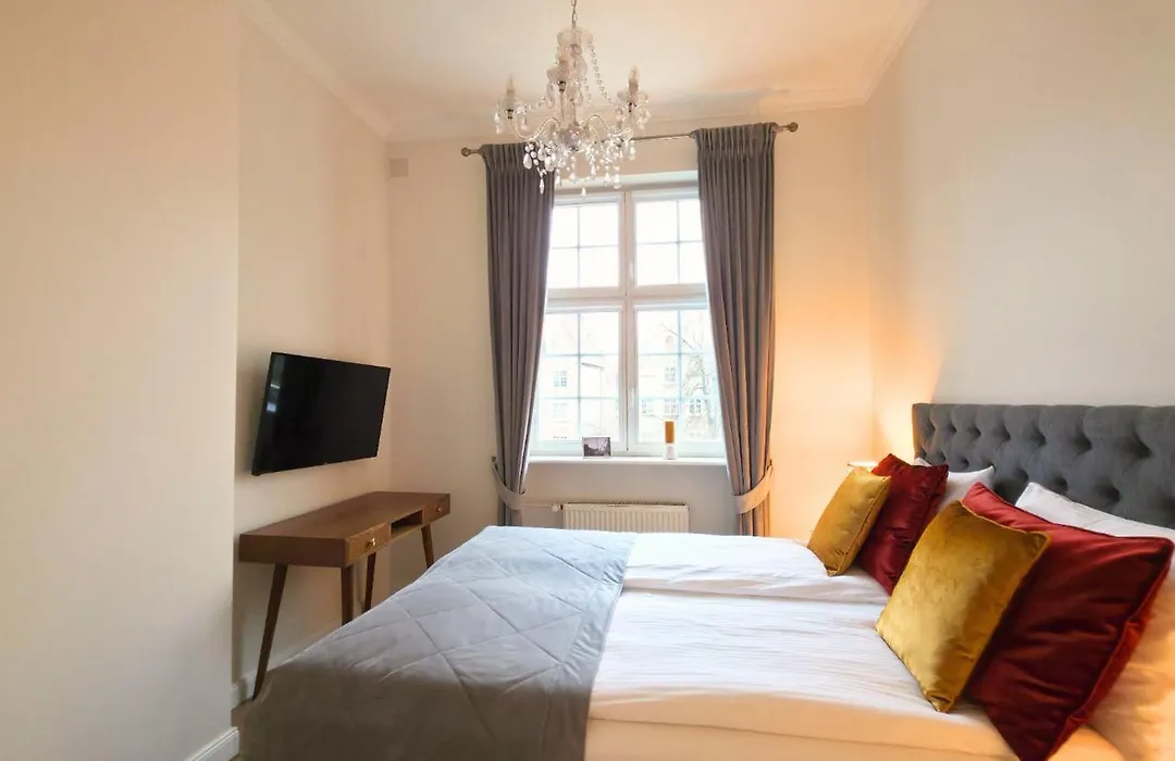 Old Town Gdansk Olives Marina Apt 2 Min Walk From Motlawa River Parking-1
