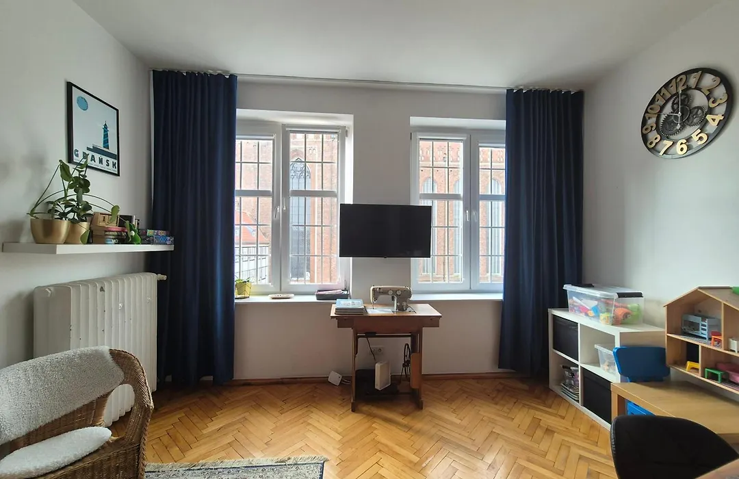 Apartment In Old Town - View Of Mariacki Church-1