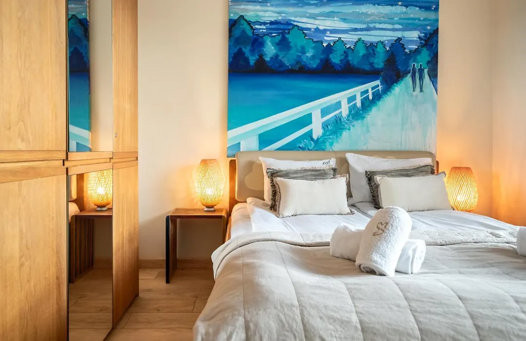 Elite Apartments Cityview Center-1