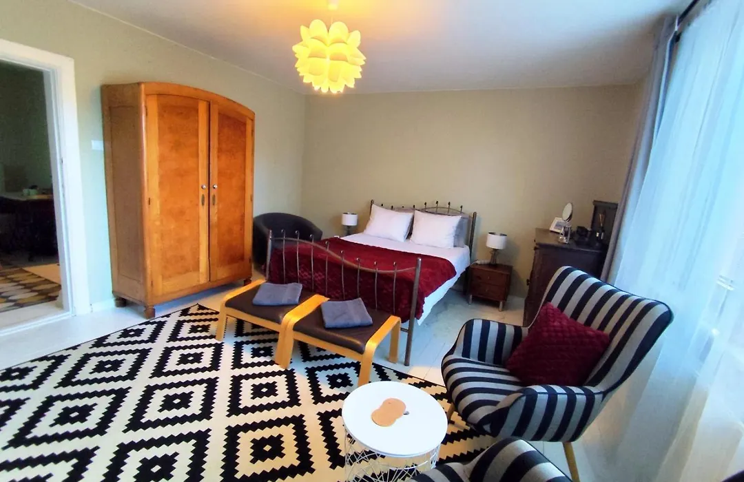 Cherry Tree Cozy Rooms-1