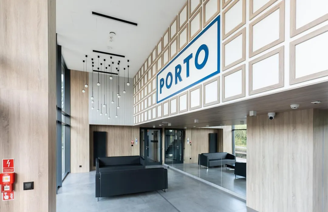 Porto Mare Seaside Apartment With Parking And Gym By Lion Apartments-1
