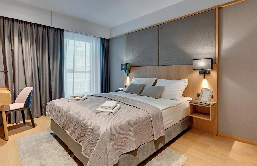 Flatbook - Deo Plaza Comfort Apartments-1