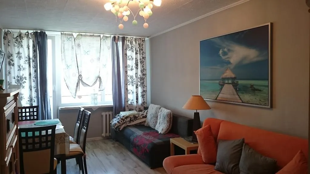 Apartament Obroncow Wybrzeza-1