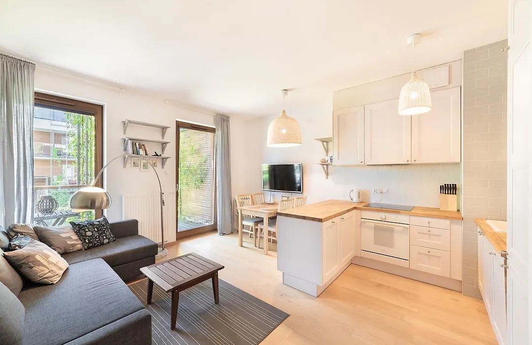 Apartament w Gdańsku Brzeźnie ,blisko plaży ,darmowe miejsce parkingowe ,taras-1