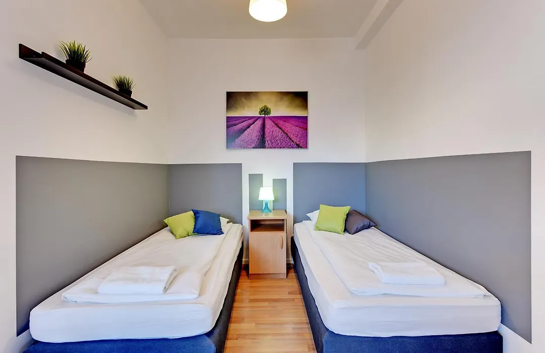 Nice Rooms - Pokoje Goscinne-1