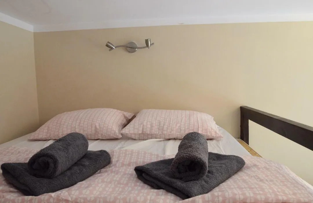 Rooms Close To Everywhere-1