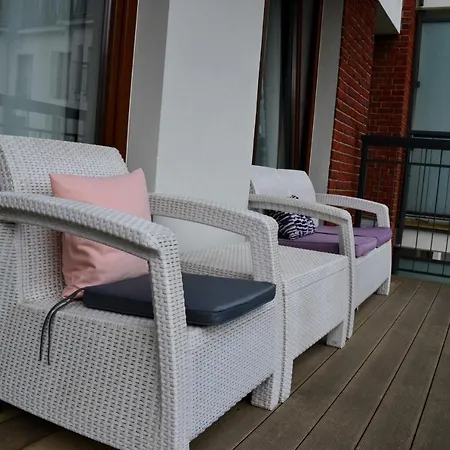 Apartamenty Centrum nad Motławą z widokiem na patio z balkonem-3