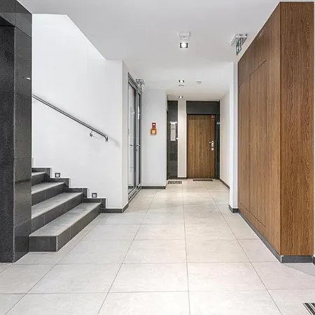 Lucky - Billberry Apartments-2