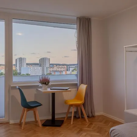 INITIUM rooms - Pokoje na wynajem - Obrońców Wybrzeża 4D-3