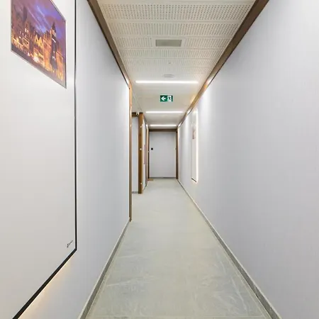 Apartament Chmielny River View - Granaria By Comfy Apartments-3