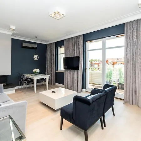 Black Pearl - Neptun Park By Oneapartments-3