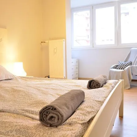 Cozy Apartment By The Old Town-2