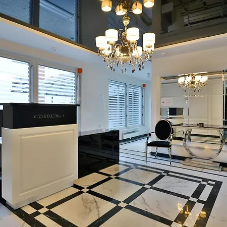 Platinum Tartaczna Apartments by Renters-3
