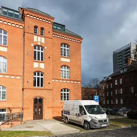 Flatbook - City Center Apartments Waterlane Vintage With Gym-3